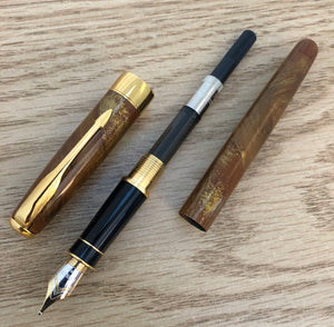 Parker Sonnet, Chinese Laque Amber, Fountain pen