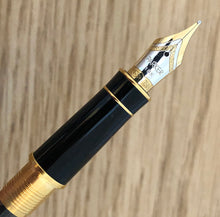 Load image into Gallery viewer, Parker Sonnet, Chinese Laque Amber, Fountain pen