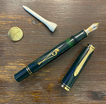 Load image into Gallery viewer, Pelikan Golf, Green M800 (Old Style), Limited Edition.
