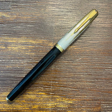 Load image into Gallery viewer, Parker 51 Special Edition 2002 - Black w Vermeil Cap