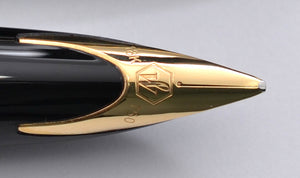 Waterman Carène, Black lacquer with silver -plated cap