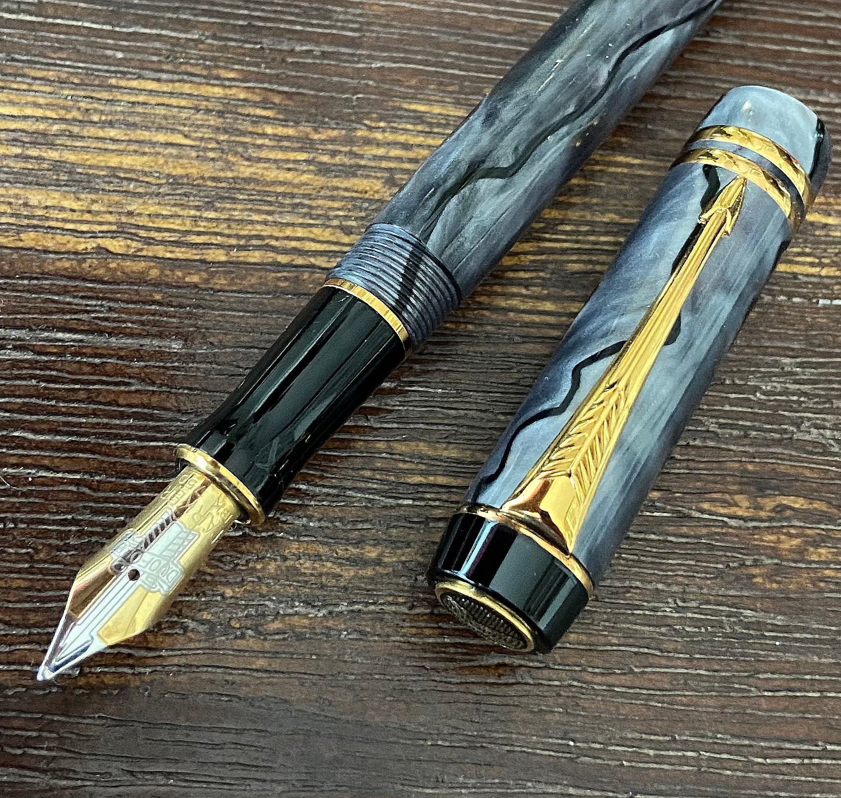 Parker Duofold, International Pearl & Black