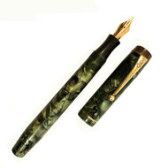 Mentmore Pearl, Green & Black, Italic