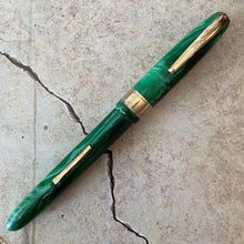 Load image into Gallery viewer, Wearever Zenith, Green set, Fountain pen &amp; Pencil