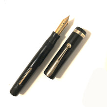 Load image into Gallery viewer, Sheaffer&#39;s Junior Flat-Top Black