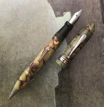 Load image into Gallery viewer, New Bankers, Double Ended Fountain Pen &amp; Pencil, Green &amp; Red marble