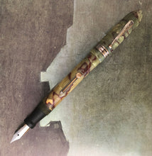 Load image into Gallery viewer, New Bankers, Double Ended Fountain Pen &amp; Pencil, Green &amp; Red marble