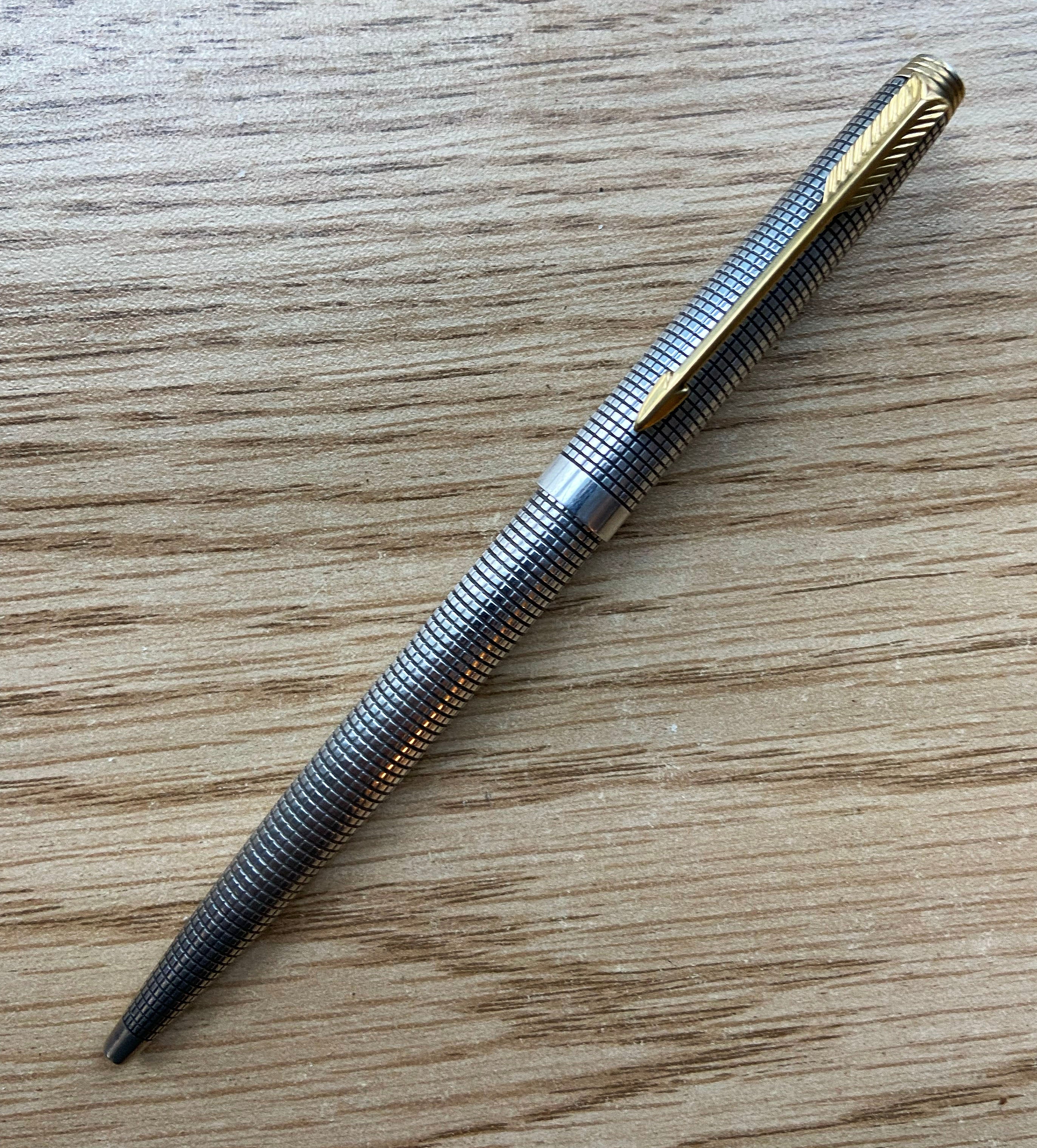 PARKER 万年筆 STERLING SILVER France Parker 75 Sterling Fountain Pen - France, Dish Tassie