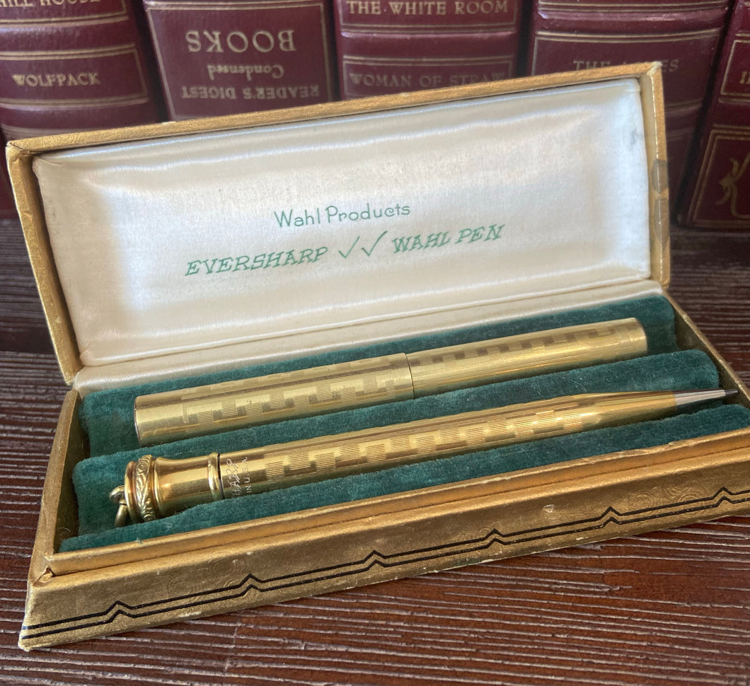 Ladies Wahl Eversharp set Fountain Pen and Pencil